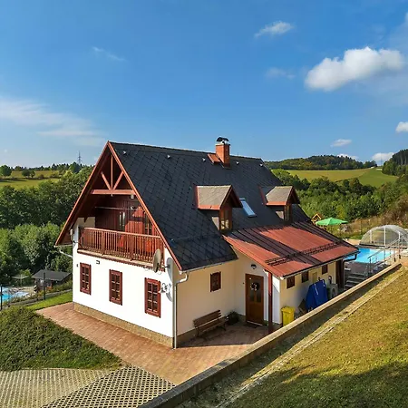 Villa In With Thermal Spring Pecka
