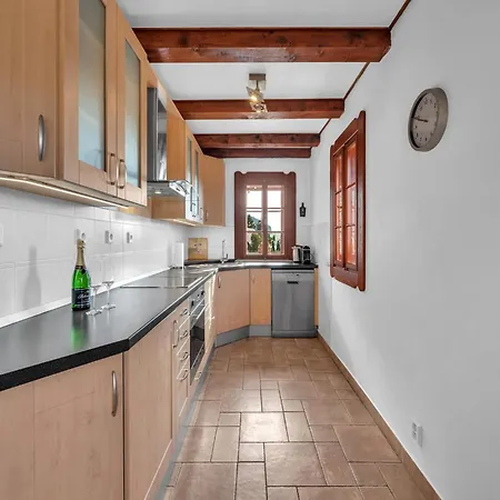 In With Thermal Spring Villa Pecka